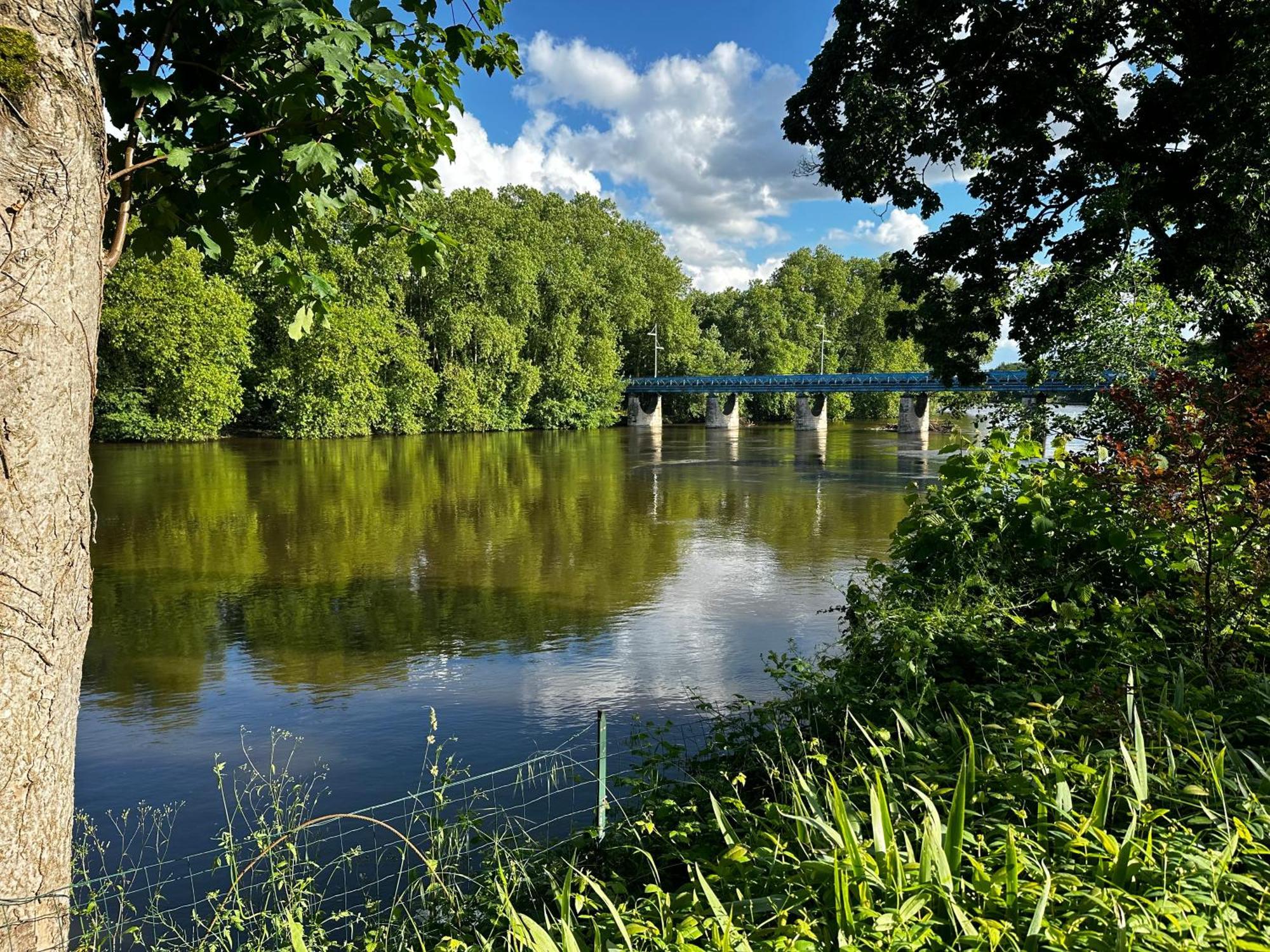 Villa Du Beau Port Cenon-sur-Vienne Bagian luar foto